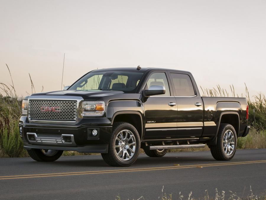 GMC Sierra Denali Crew Cab 2013 года  (фото 10 из 16)